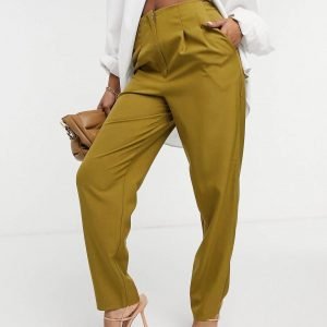 Elegance means wearing classy trousers in olive pants 1