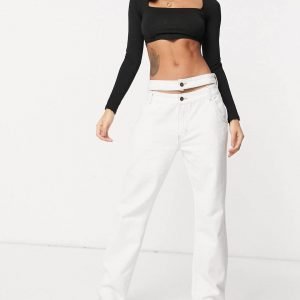 Wear white jeans by Lioness and everyone will talk about you 1