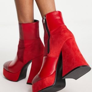 Boots in red mix colour 2