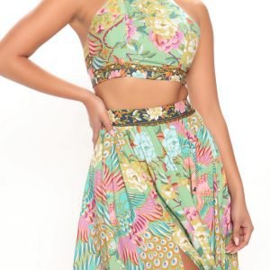 Skirt set in multi colored 2