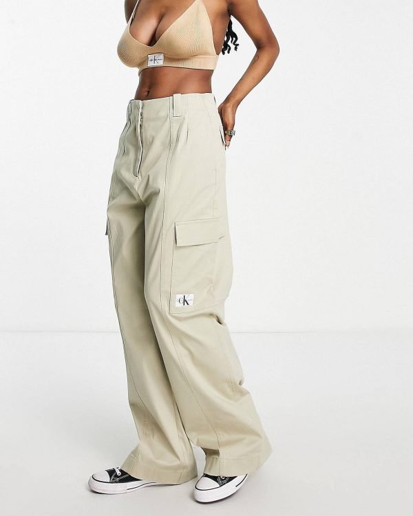 Super stylish comfy in beige trousers 1