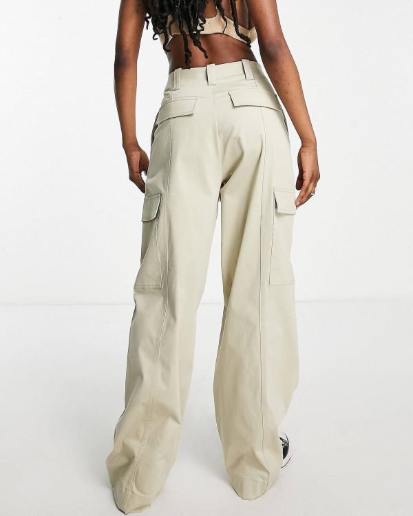 Super stylish comfy in beige trousers 2